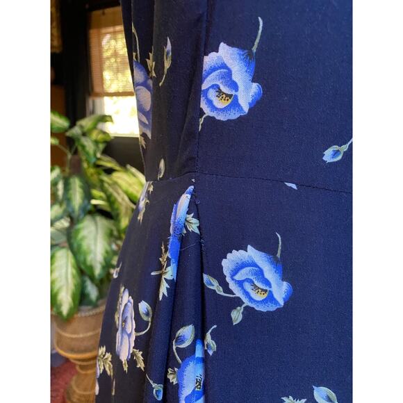 Midi 90s Dress - Picture 6 of 9